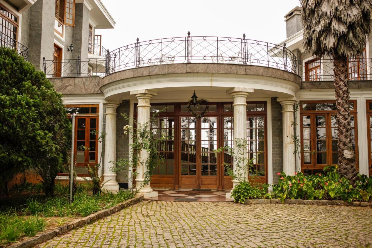 Aroso Paco Hotel 페드라 아줄 외부 사진 Entrance of the villa