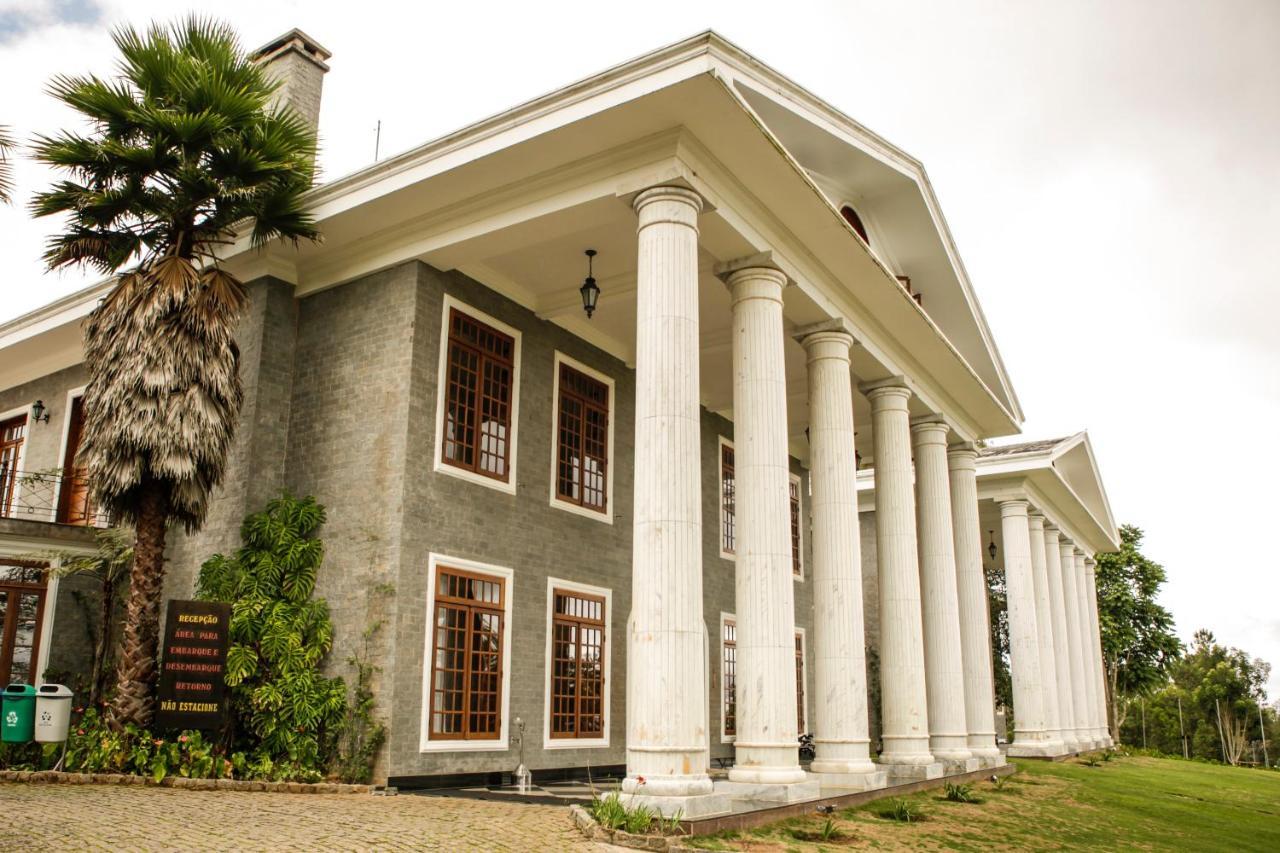 Aroso Paco Hotel 페드라 아줄 외부 사진 The main building of the University of Ruhuna