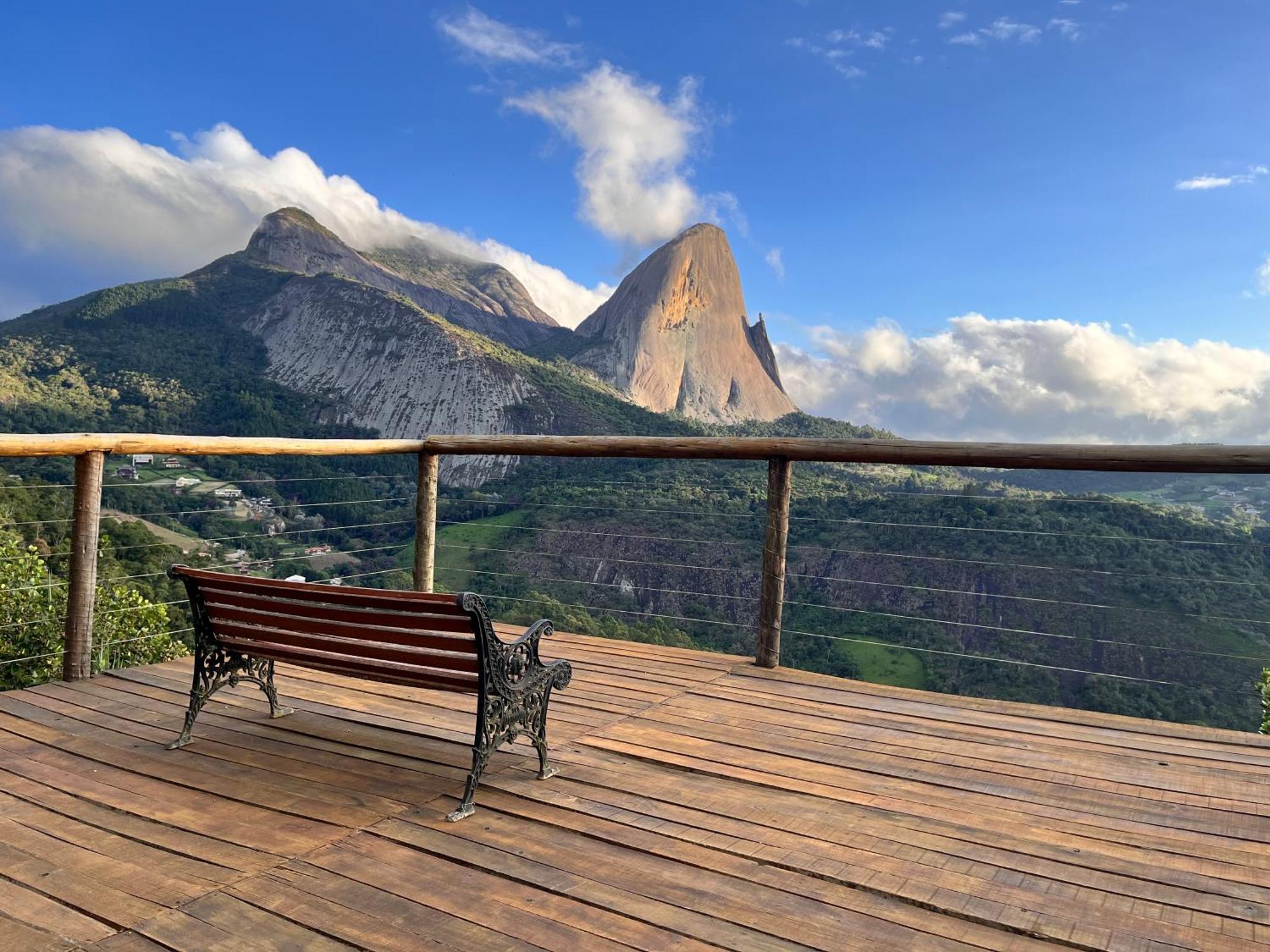 Aroso Paco Hotel 페드라 아줄 외부 사진 The Pedraforca