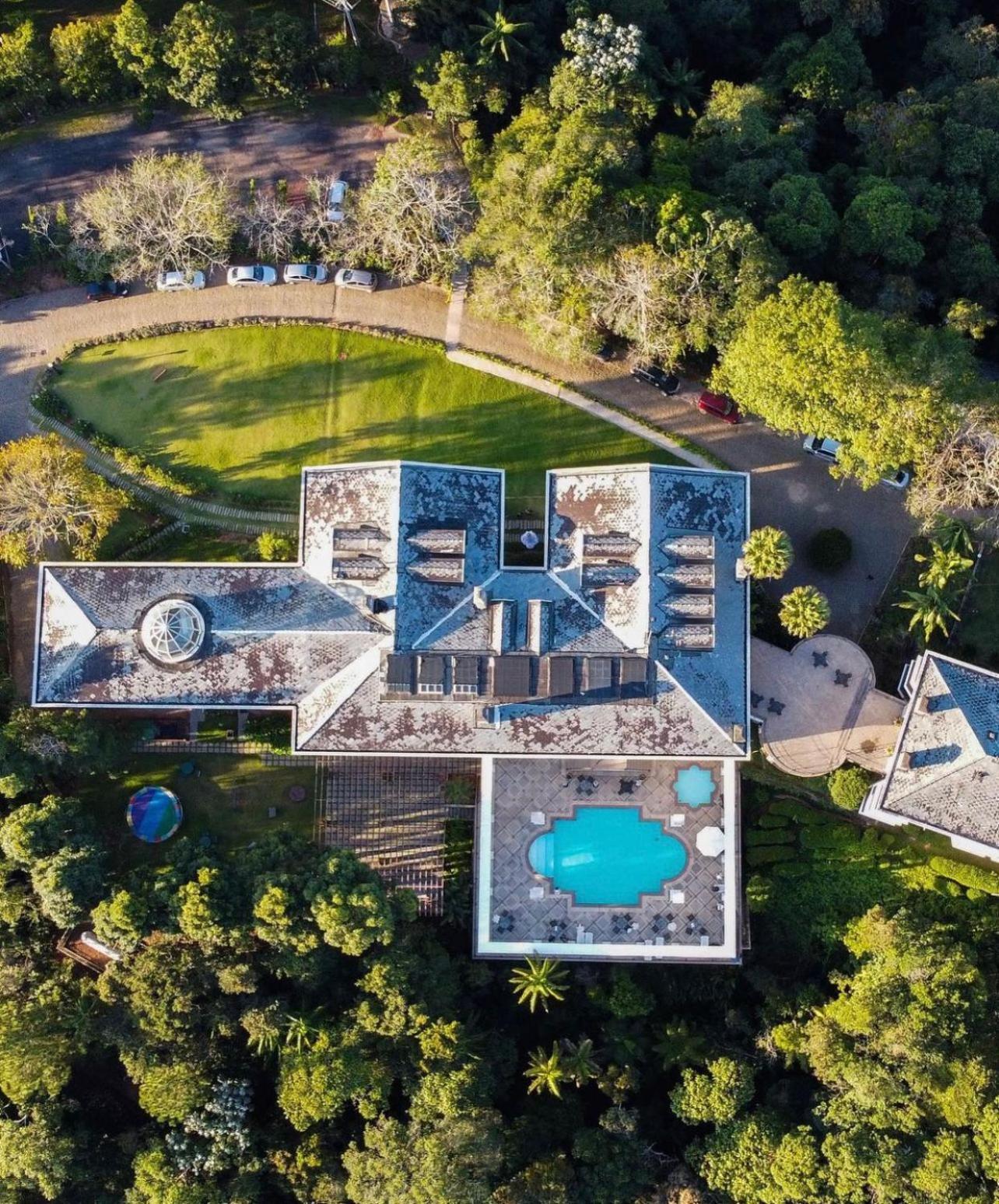 Aroso Paco Hotel 페드라 아줄 외부 사진 Aerial view of the house