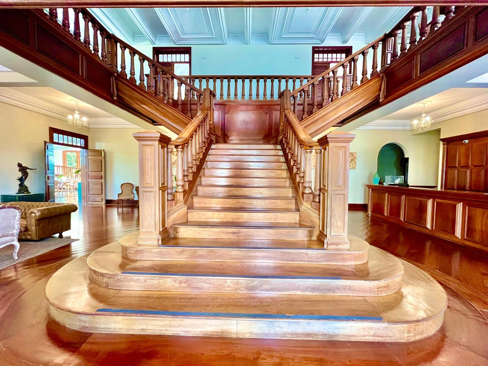 Aroso Paco Hotel 페드라 아줄 외부 사진 Interior of the house