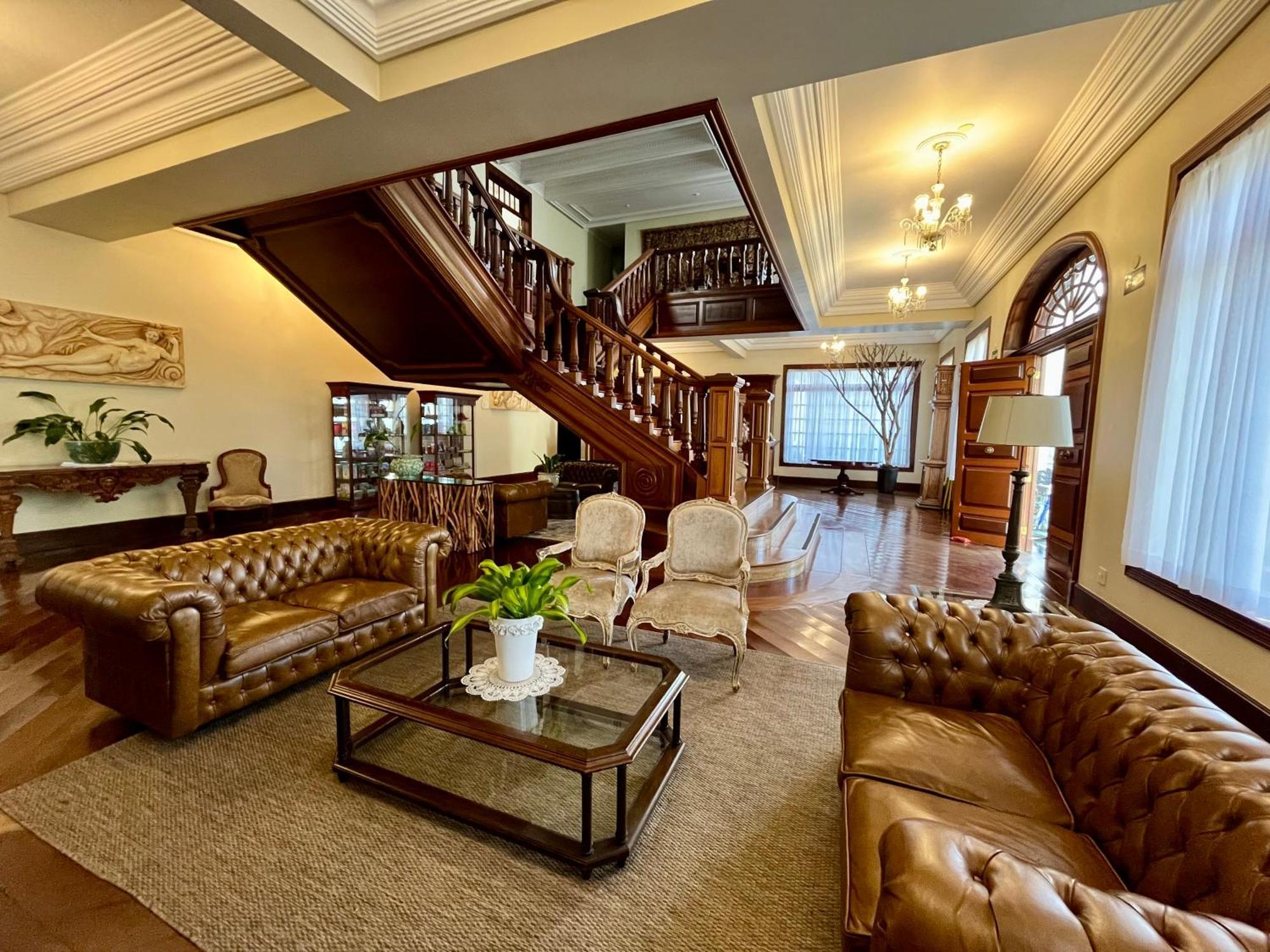 Aroso Paco Hotel 페드라 아줄 외부 사진 The lobby of the hotel